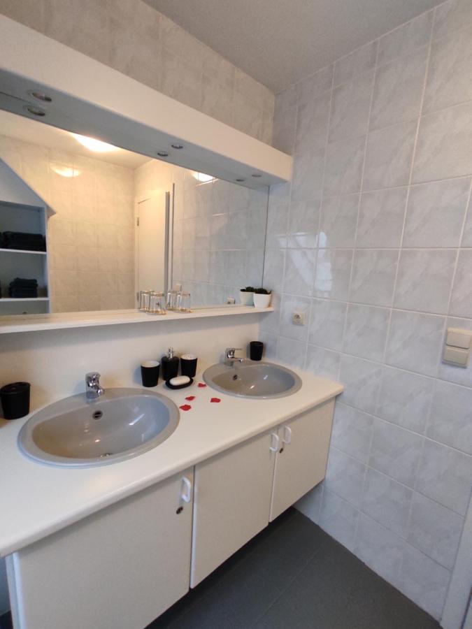 Stella Di Mare Apartment มิดเดิลแกร์เกอ ภายนอก รูปภาพ